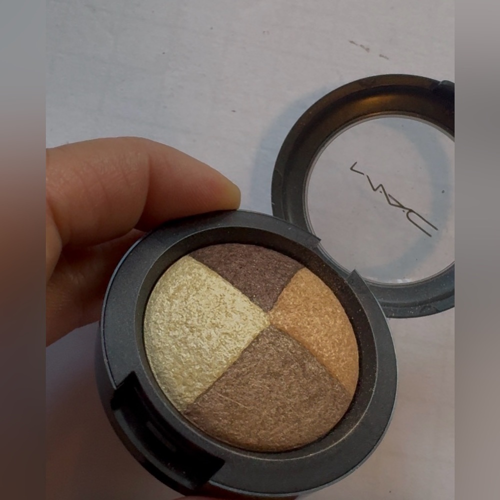 MAC Eyeshadow Quad - Rich Brown and Golden Hours (DISCONTINUED)